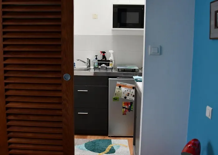 Serenite Marine Homestay *